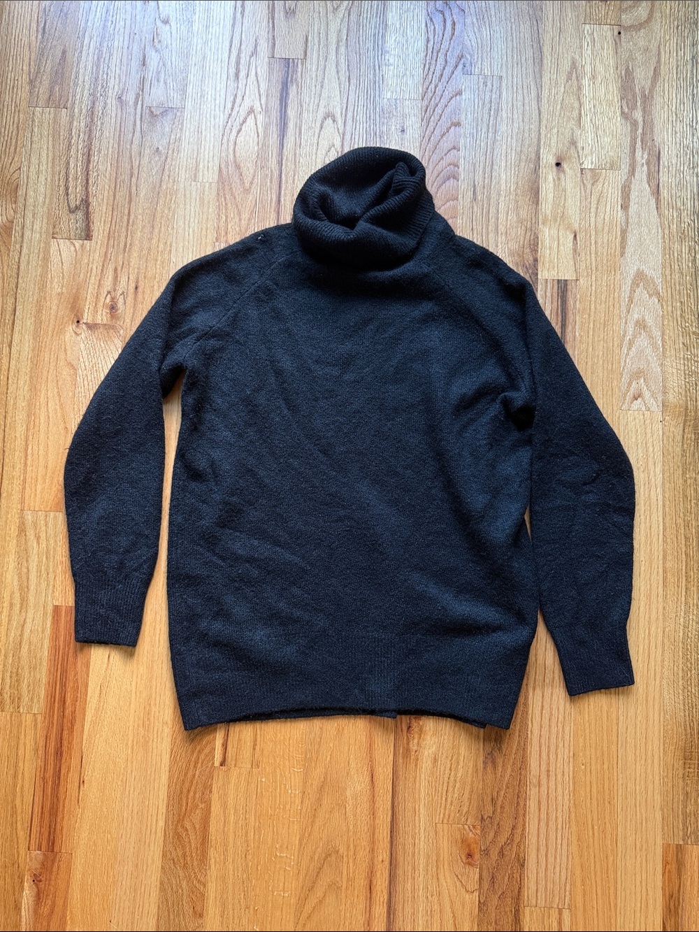 H&M oversized Black Turtleneck Sweater Classic Cozy Knit